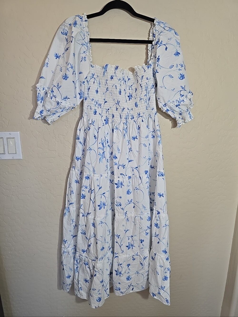 Hill House Home Nesli Nap Blue Floral Smocked Midi Dress Womens Size M - Picture 7 of 9